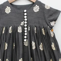 Fashion Black Embroidered Scalloped Hem Kurti Ethnic Wear | Kurtis & Jumpsuits
