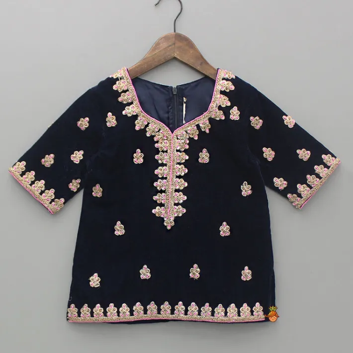 Discount Blue Embroidered Velvet Kurti And Patiala With Fringes Detailed Dupatta Ethnic Wear | Dhotis & Patialas