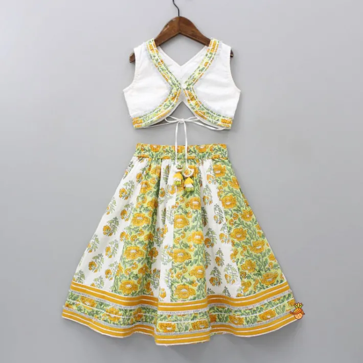 Discount Cut Out Hem White Top And Floral Printed Lehenga With Matching Lurex Striped Dupatta Twinning Sets | Ethnic Wear
