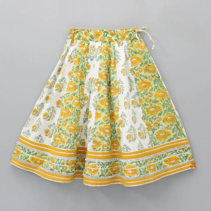 Discount Cut Out Hem White Top And Floral Printed Lehenga With Matching Lurex Striped Dupatta Twinning Sets | Ethnic Wear
