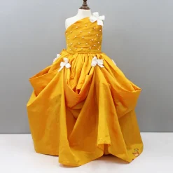 Outlet Elegant Pearls And Pin Tuck Detailed Gown Dresses & Sets | Gowns