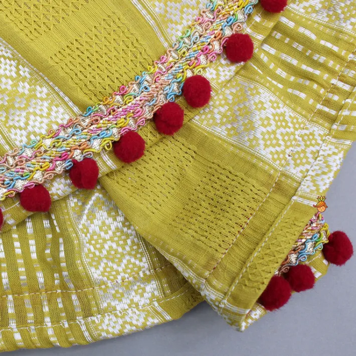 Discount Multicoloured Thread Embroidered Halter Neck Top With Flap Lehenga Ethnic Wear | Lehengas & Ghagras