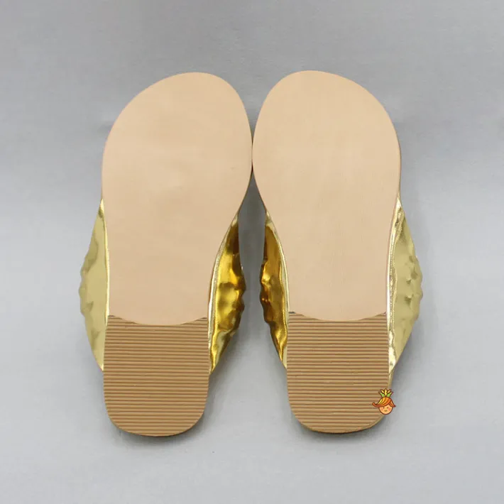 Best Shiny Braided Kolhapuri Flats Shoes